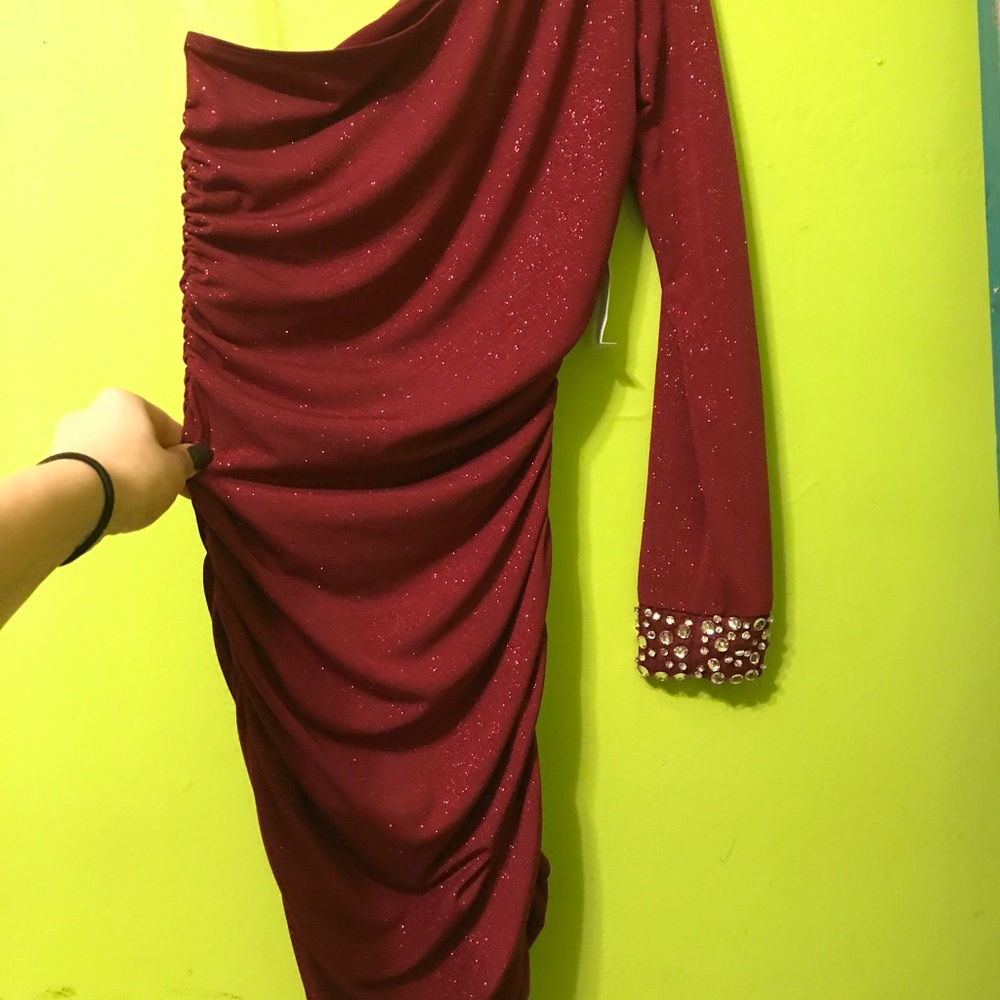 Dress - Picture 3 of 3